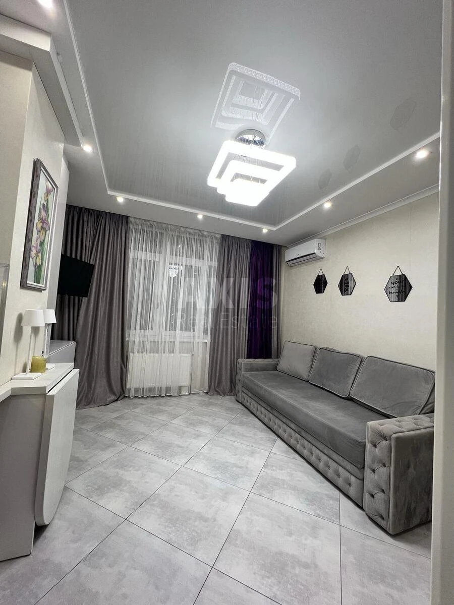 1к квартира ул. Практичная 17709572