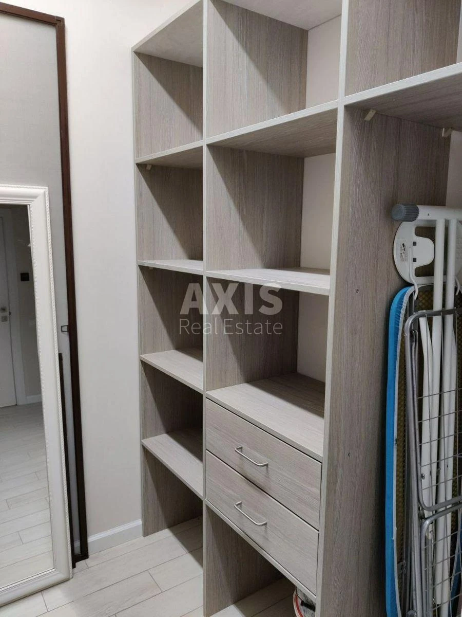 1k apartment vul. Glybochyc'ka 13570819