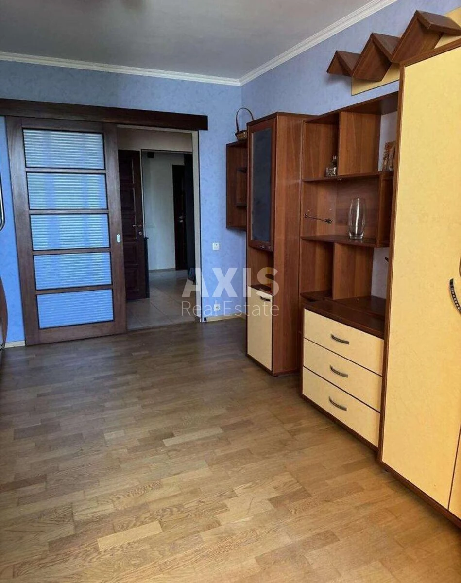 4k apartment vul. Kashtanova 10691238