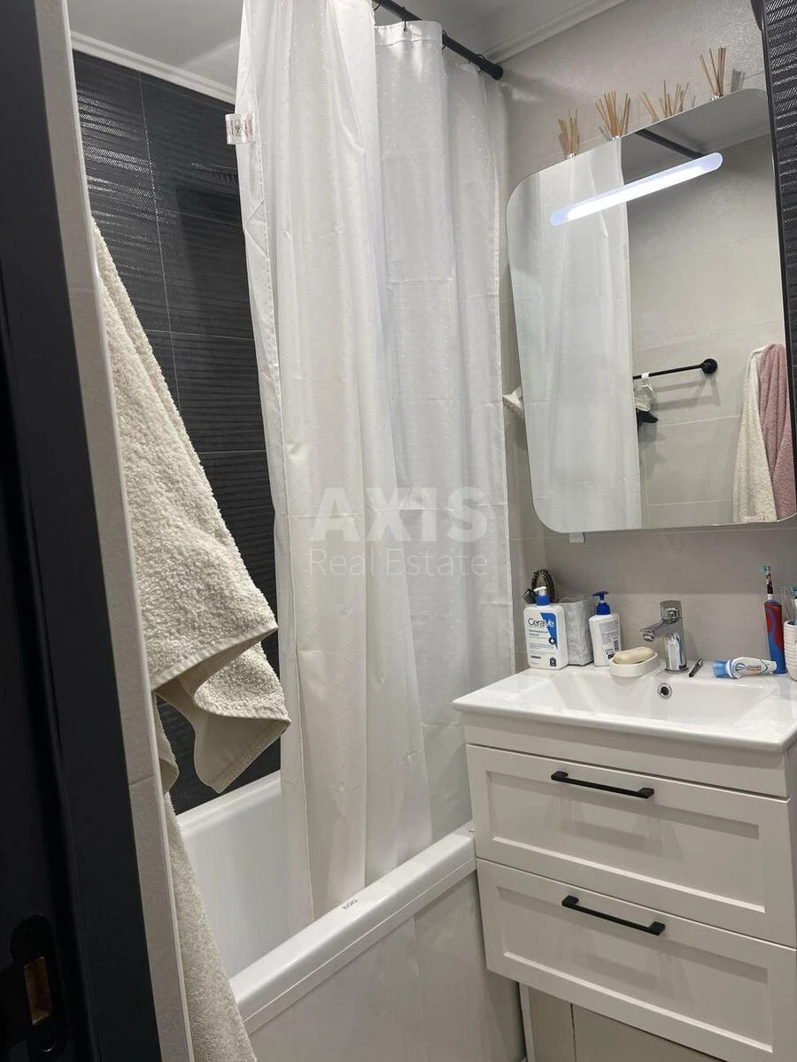 2к квартира ул. Евгения Коновальца 37711567