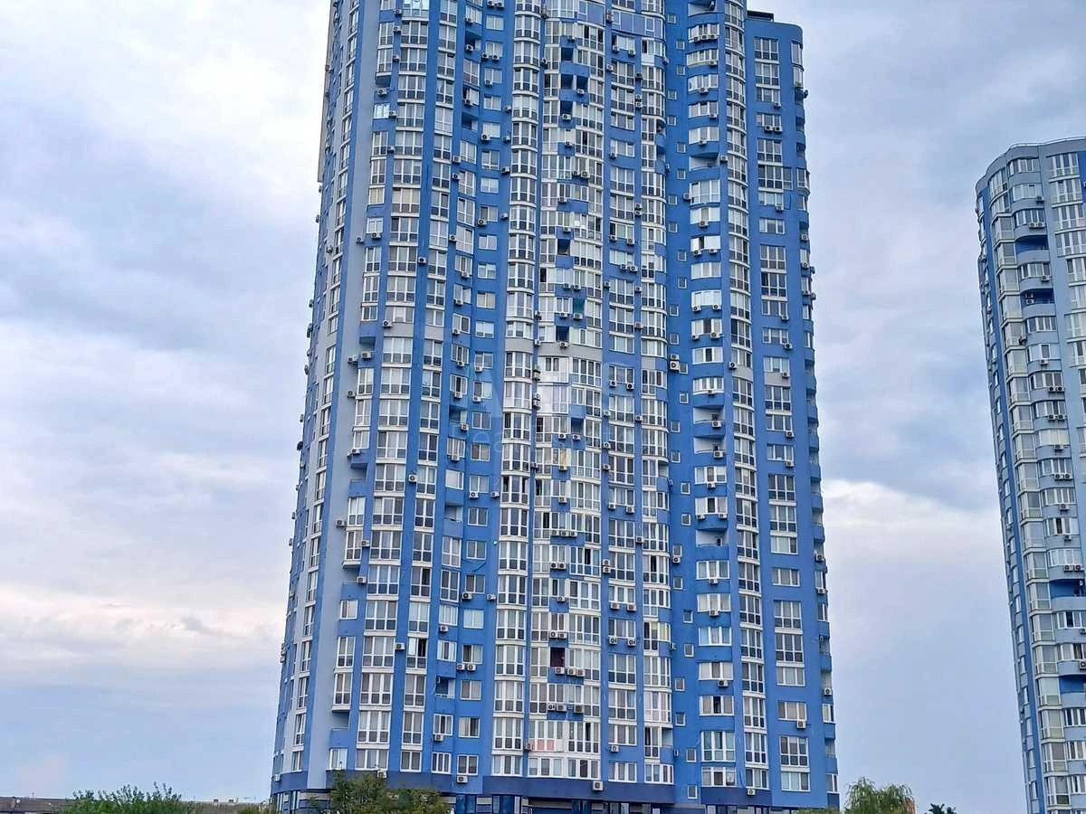 2к квартира пр-т Соборности 30А7126621