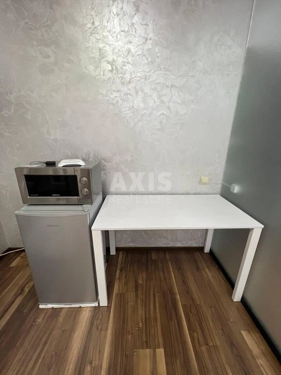 Office vul. Jevgena Konoval'cja 36Д, 60m27103610
