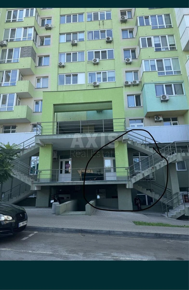 Объект торговли ул. Донца Михаила 2А, 97м2711920