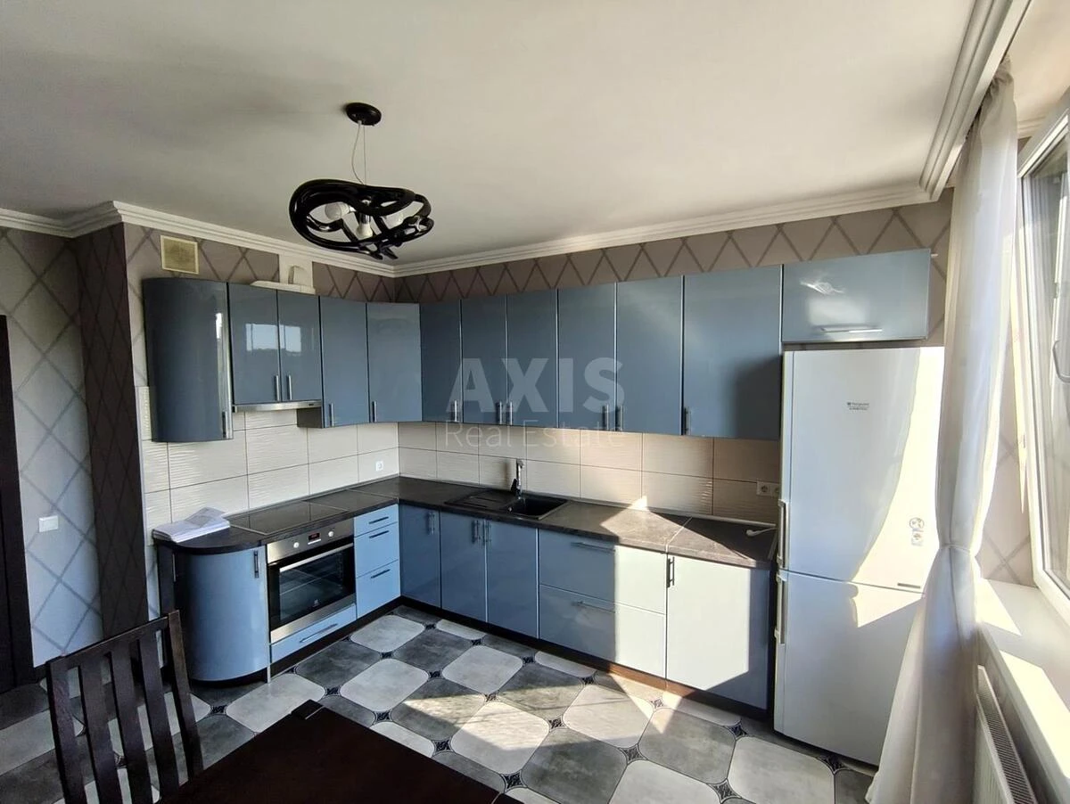 2k apartment vul. Yulia Zdanovska 71Б689680