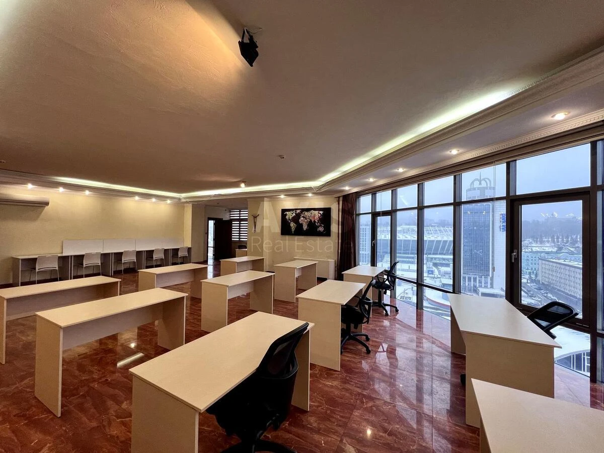 Office vul. Velyka Vasyl'kivs'ka 72, 194m2692599