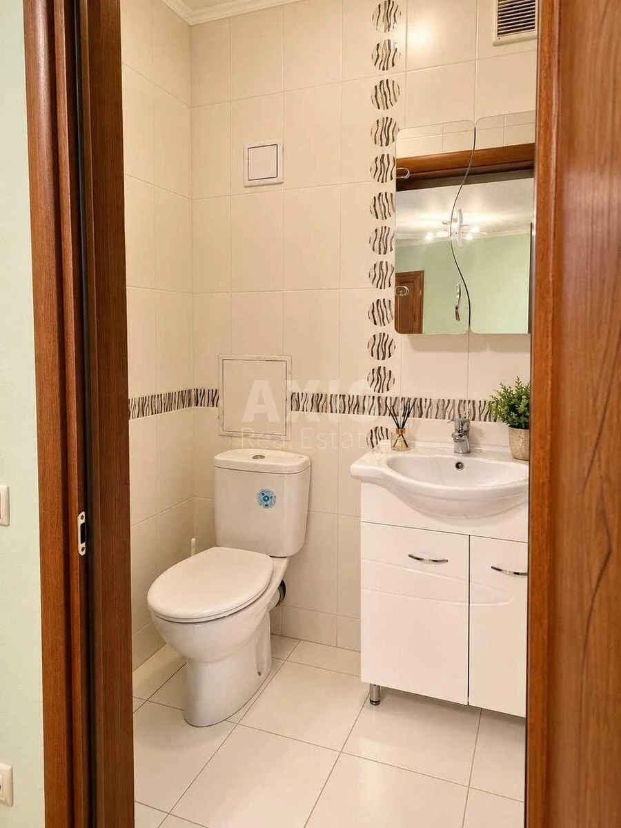 2k apartment vul. Golosii'vs'ka 13713675
