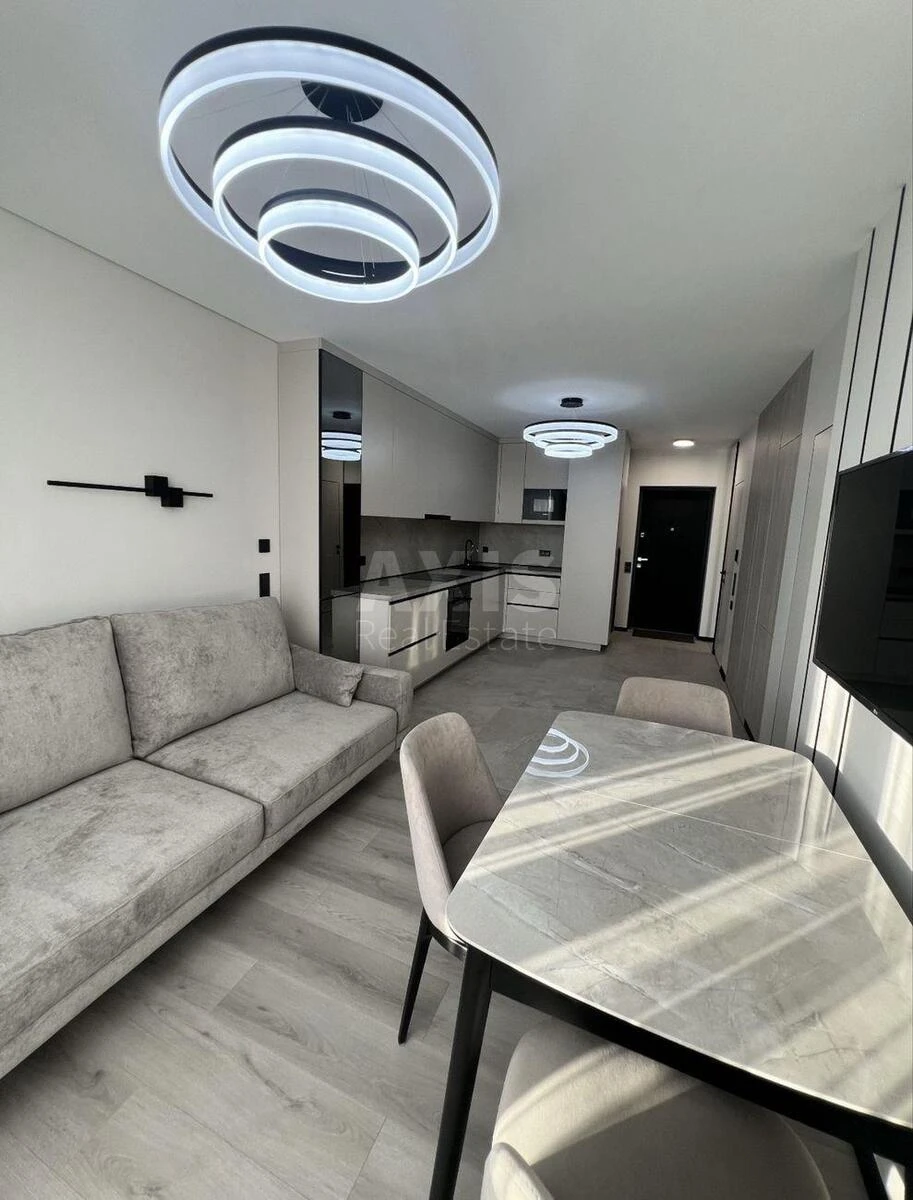 1k apartment prov. Uzhgorods'kyj 4/1693091