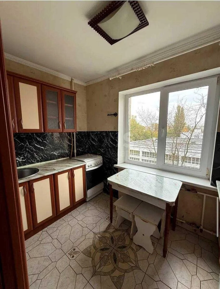 1k apartment vul. Rajduzhna 13В673960