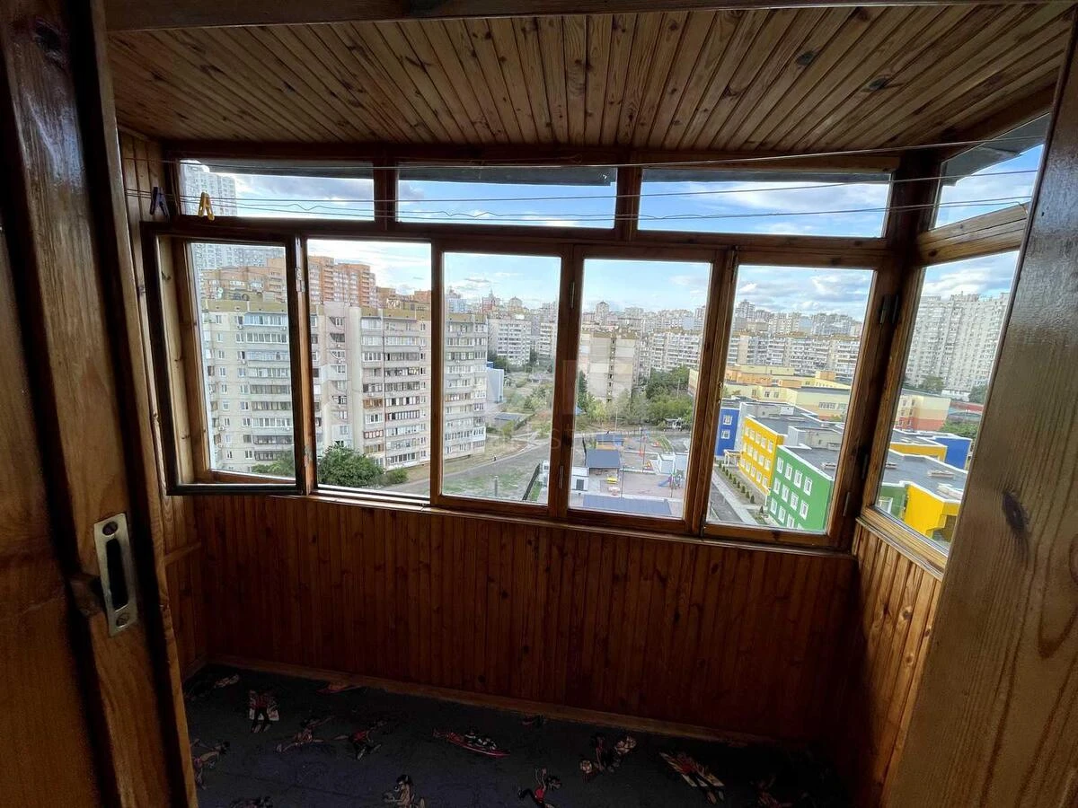 3k apartment vul. Sribnokil's'ka 167080116
