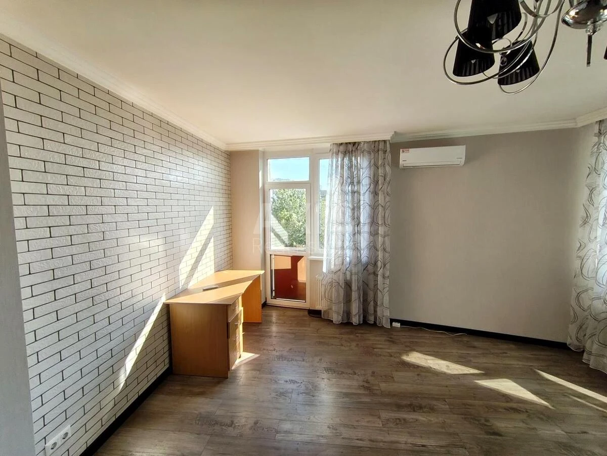 2k apartment vul. Yulia Zdanovska 71Б689684