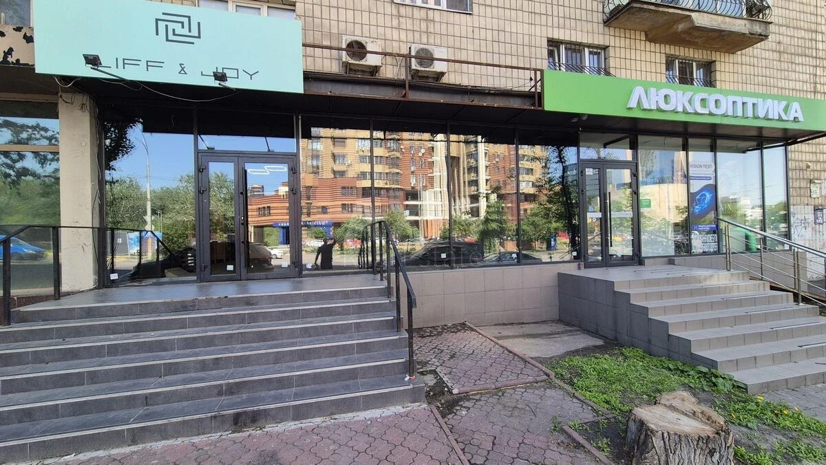 Объект торговли ул. Соломенская 16, 50м2698940