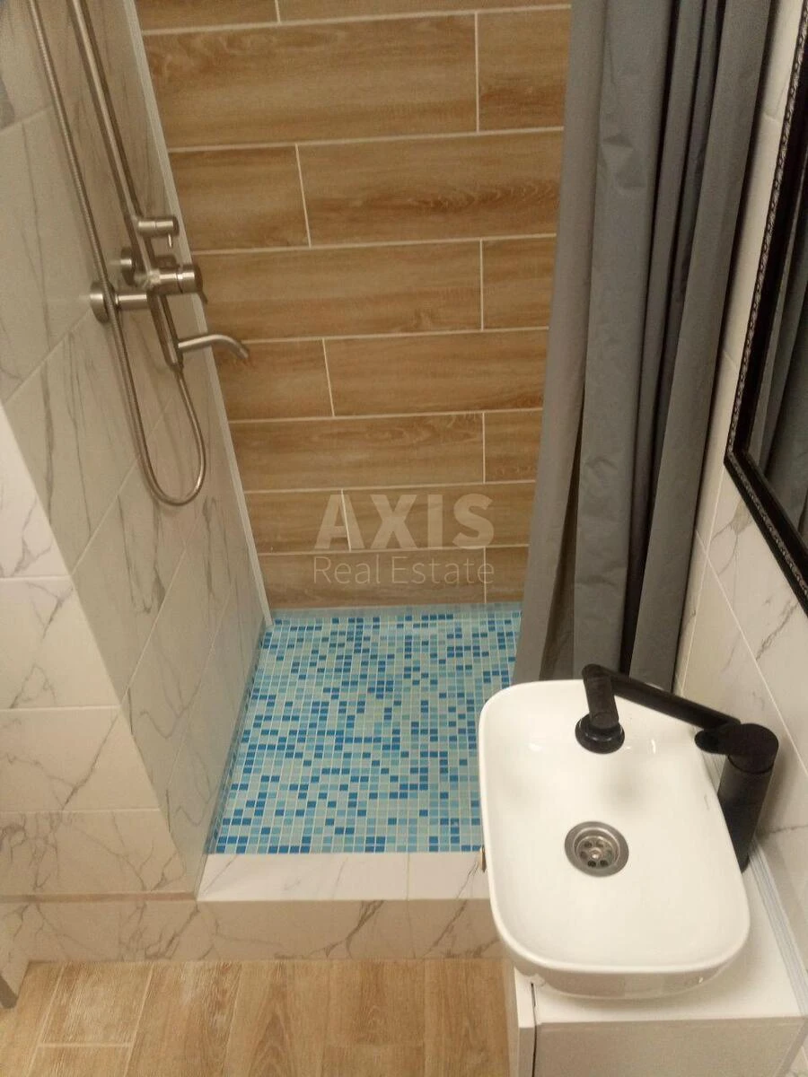 1k apartment vul. Bulahovs'kogo Akademika 2А6856111