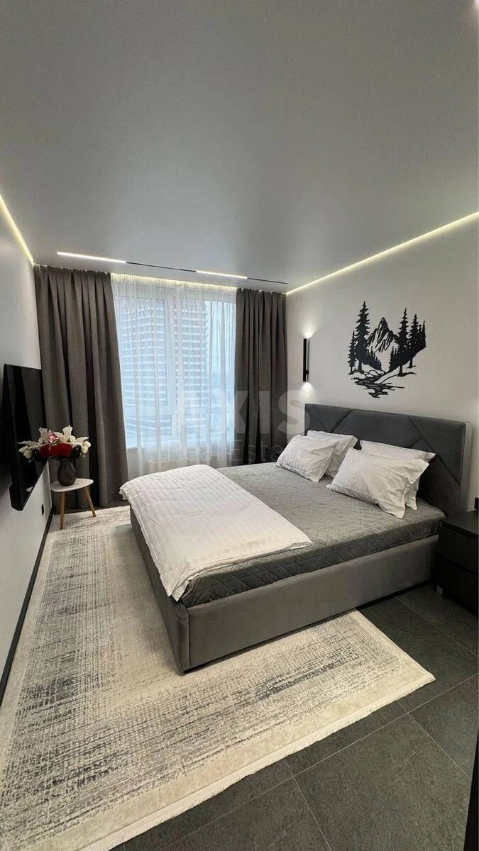 1k apartment vul. Prychal'na 10686022