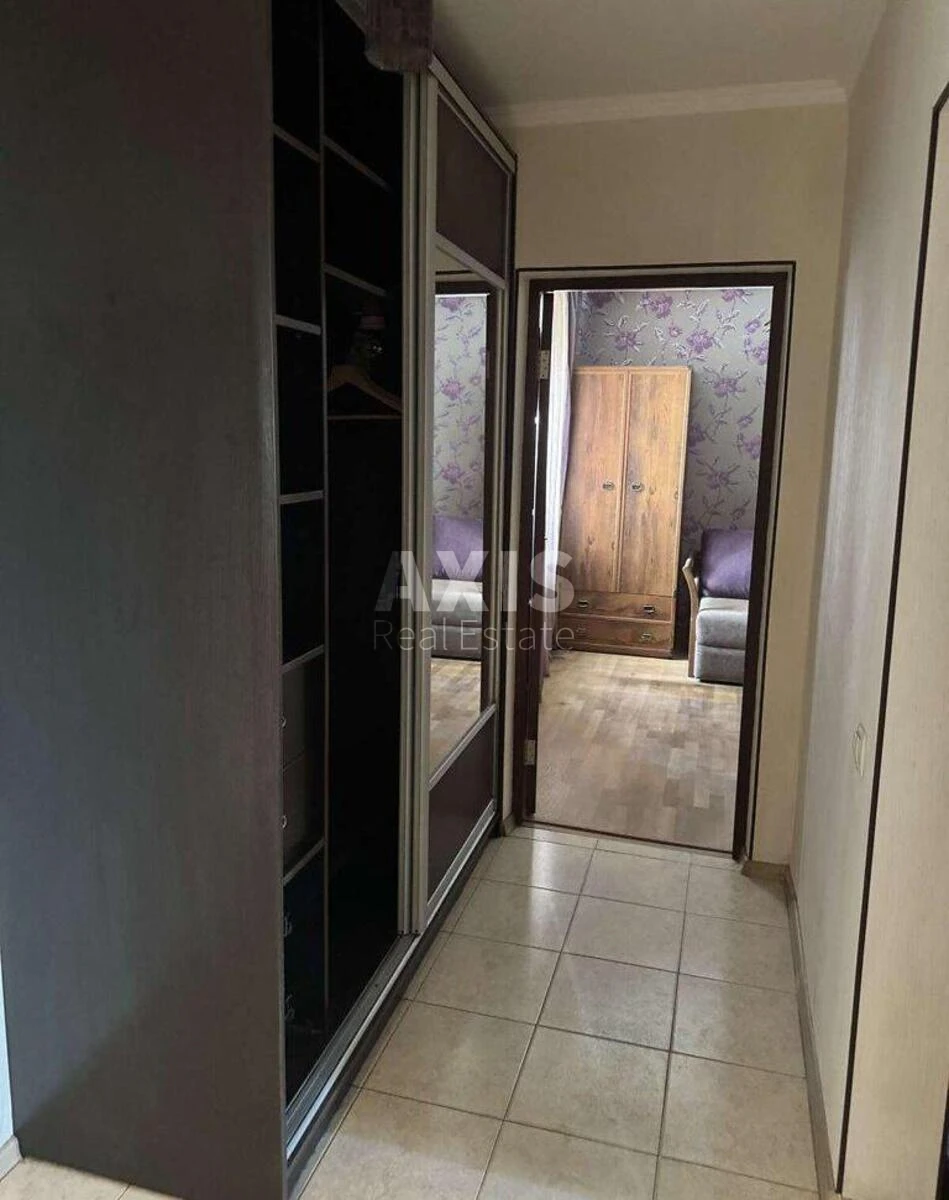 4k apartment vul. Kashtanova 106912317