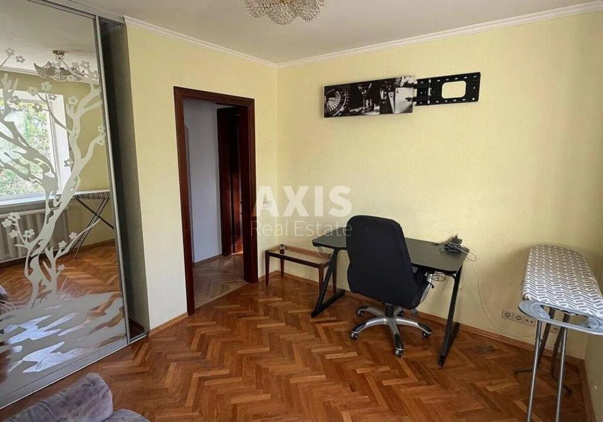 3к квартира ул. Антоновича 103 А6876412