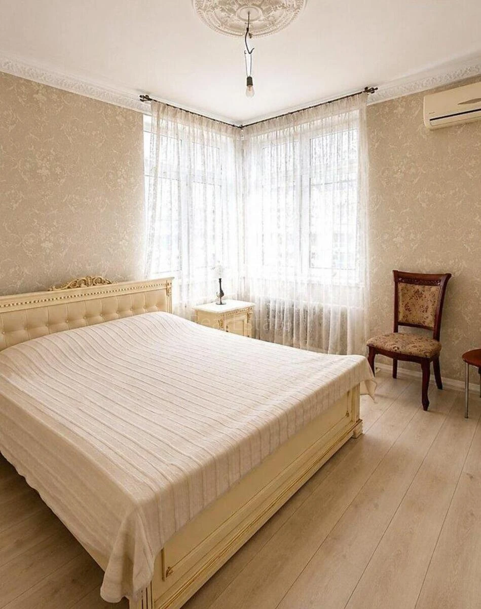 2k apartment vul. Chavdar Jelyzavety 8690862