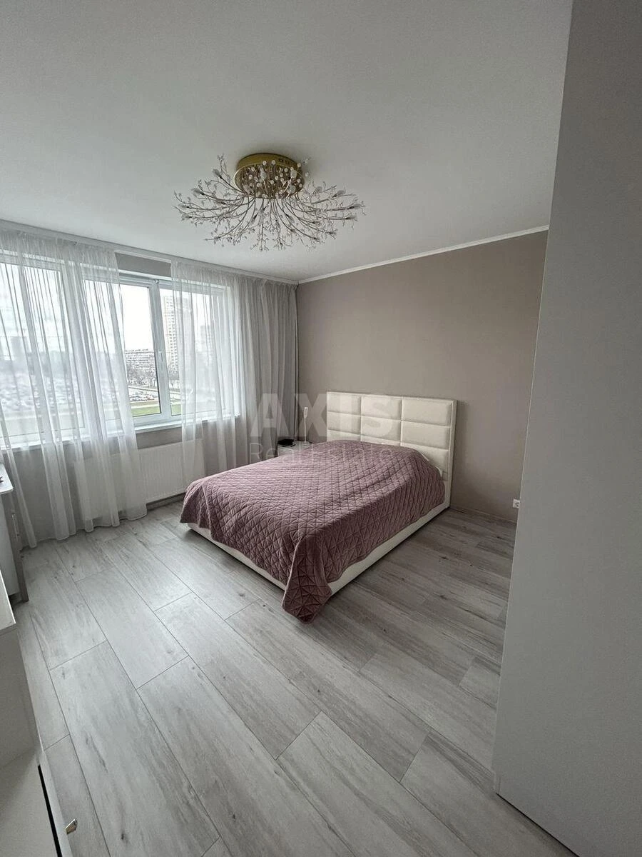 2к квартира пр-т Европейского Союза 45А695872