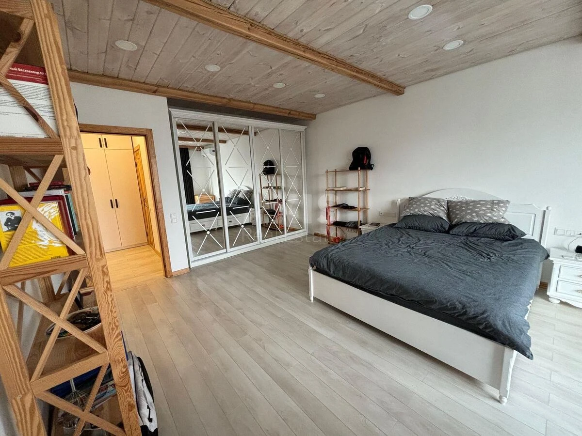 1k apartment vul. Radystiv 326880816