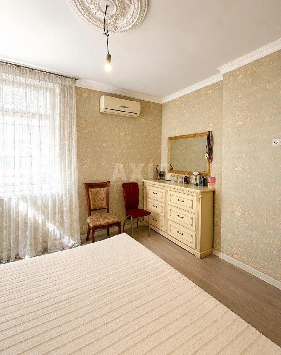 2к квартира ул. Чавдар Елизаветы 8690863
