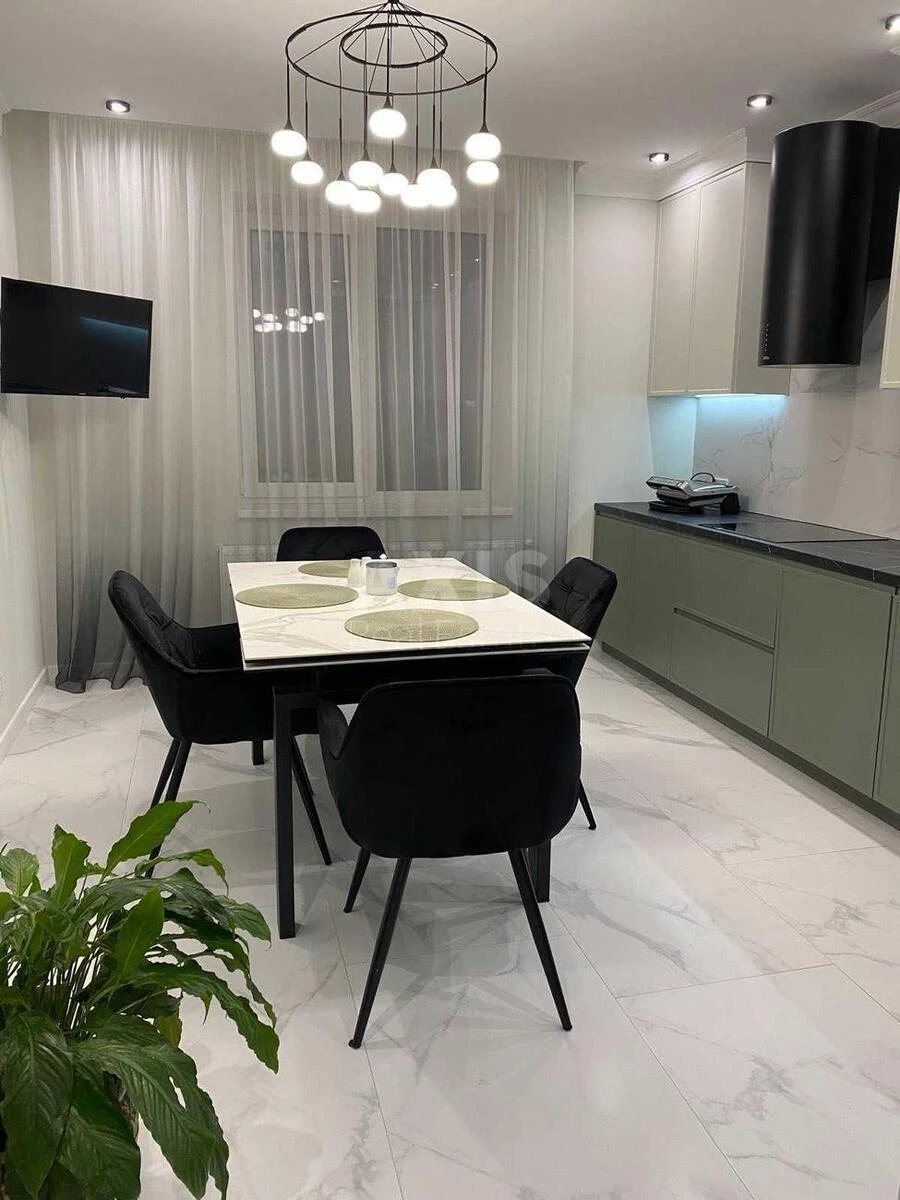 3к квартира ул. Кисловодская 10068879