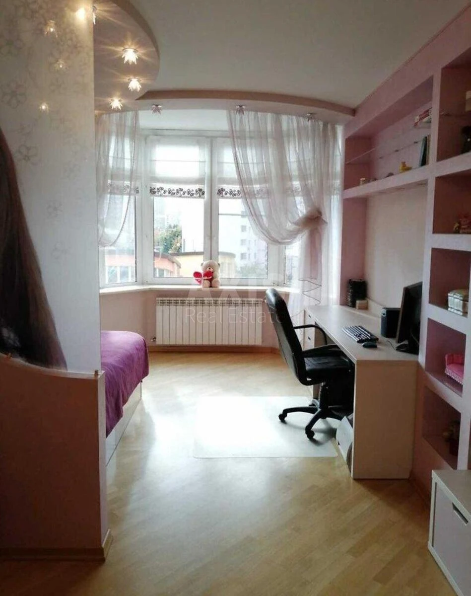 4к квартира ул. Осенняя 337133010
