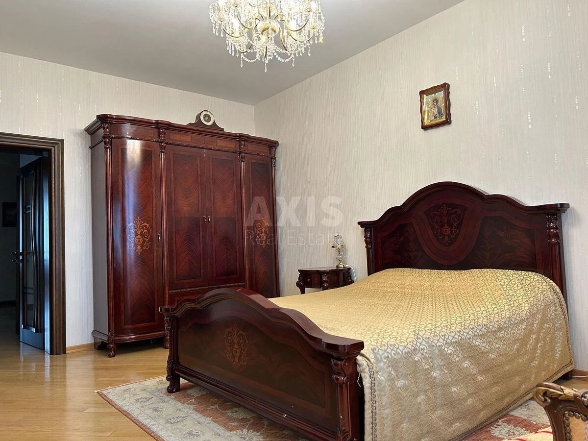 3k apartment vul. Moldavs'ka 2696419