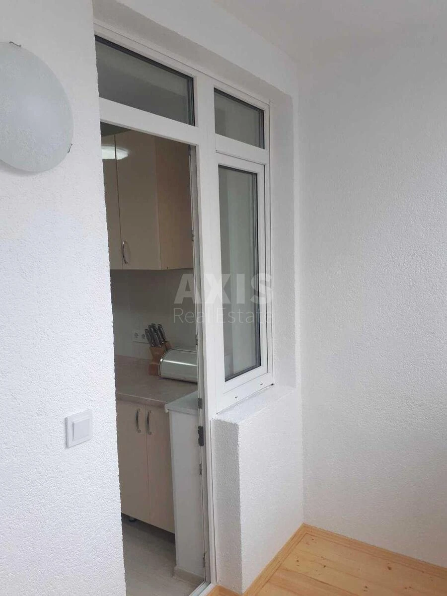 1k apartment vul. L'vivs'ka 15708457