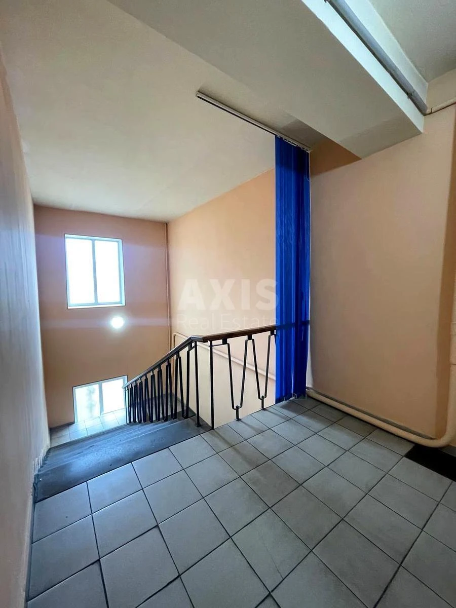 Trade object vul. Skoropads'kogo Pavla 63, 1234m26939411