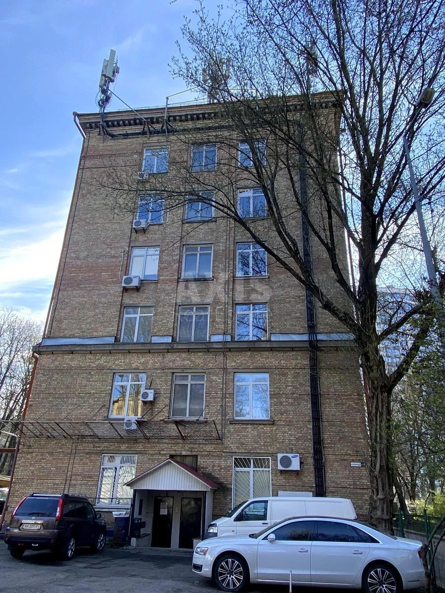 Office vul. Jevgena Konoval'cja 31, 1074m2703688