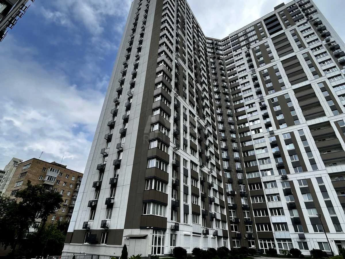 1k apartment vul. L'vivs'ka 157109921