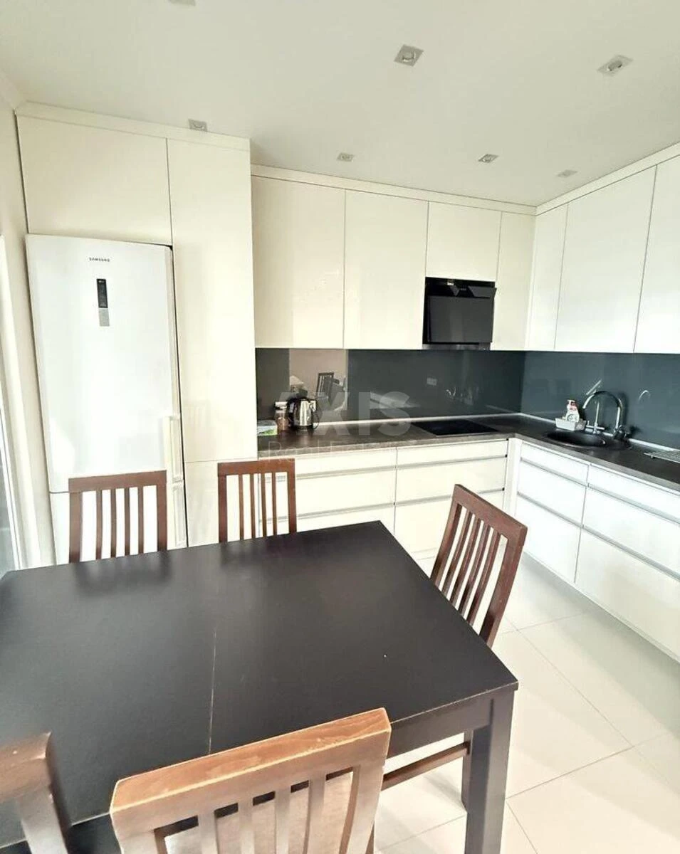 2k apartment vul. Irpins'ka 69Б713700