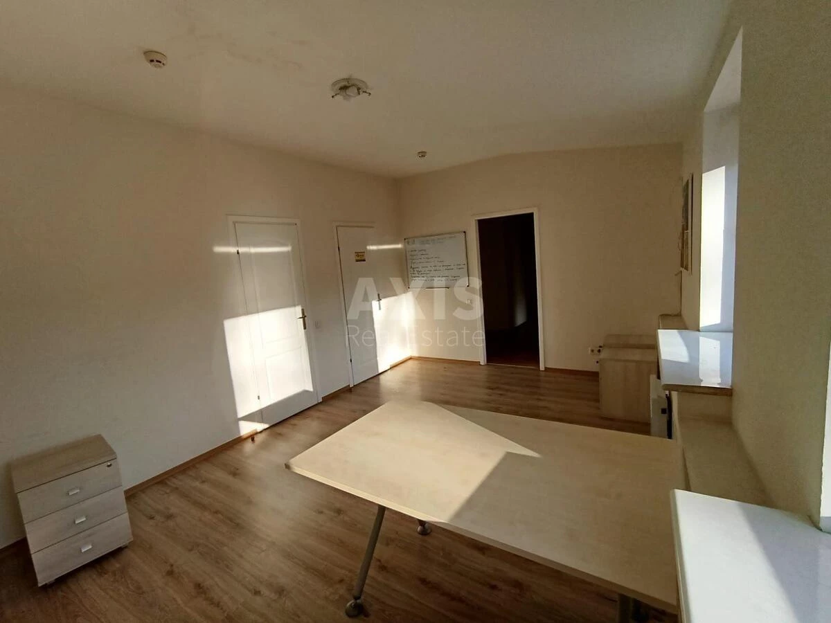 Office vul. Gorodec'kogo Arhitektora 10/1, 340m2699617