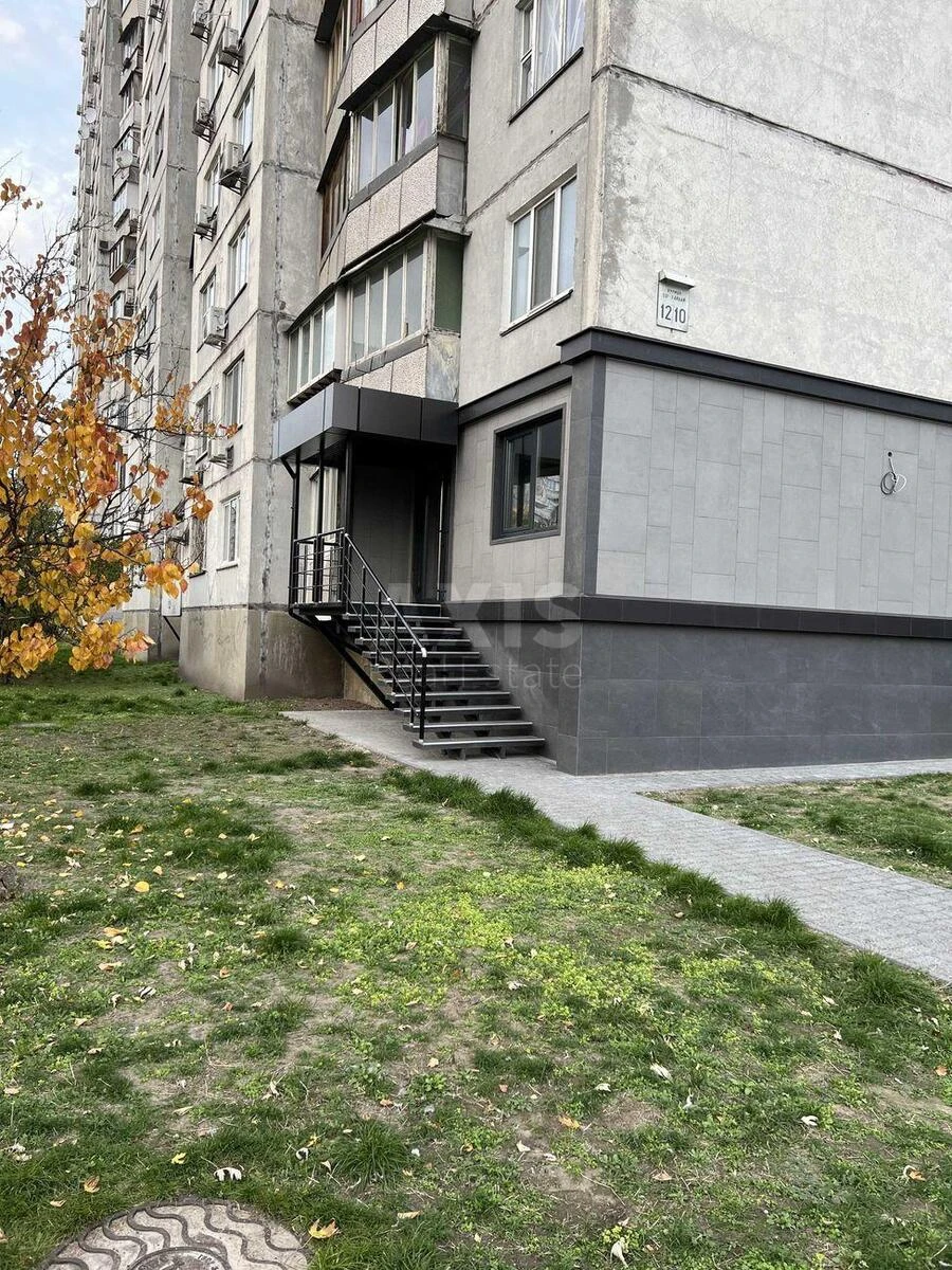 Объект торговли ул. Зои Гайдай 12/10, 70м267428