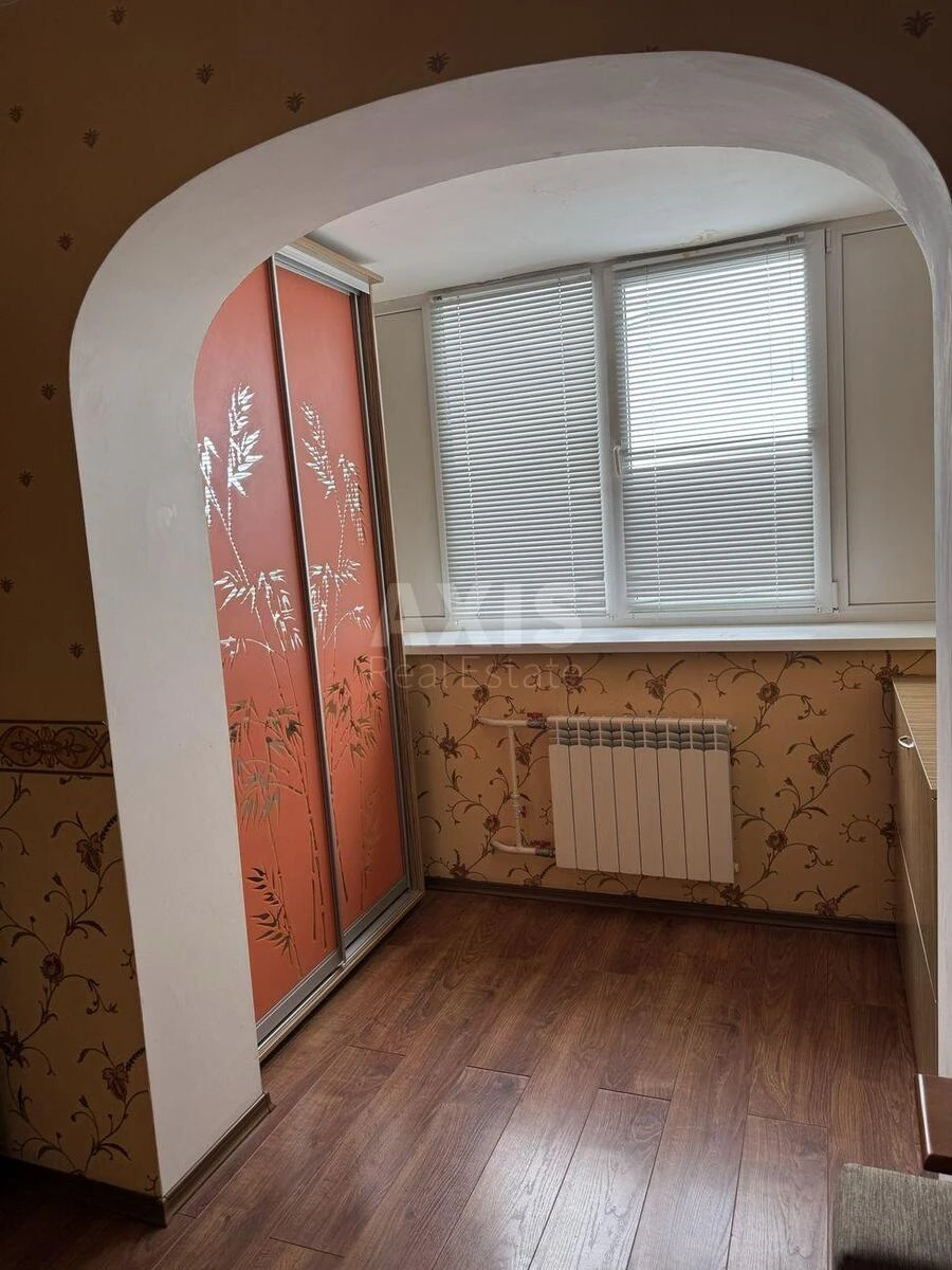 2k apartment vul. Kashtanova 4697558