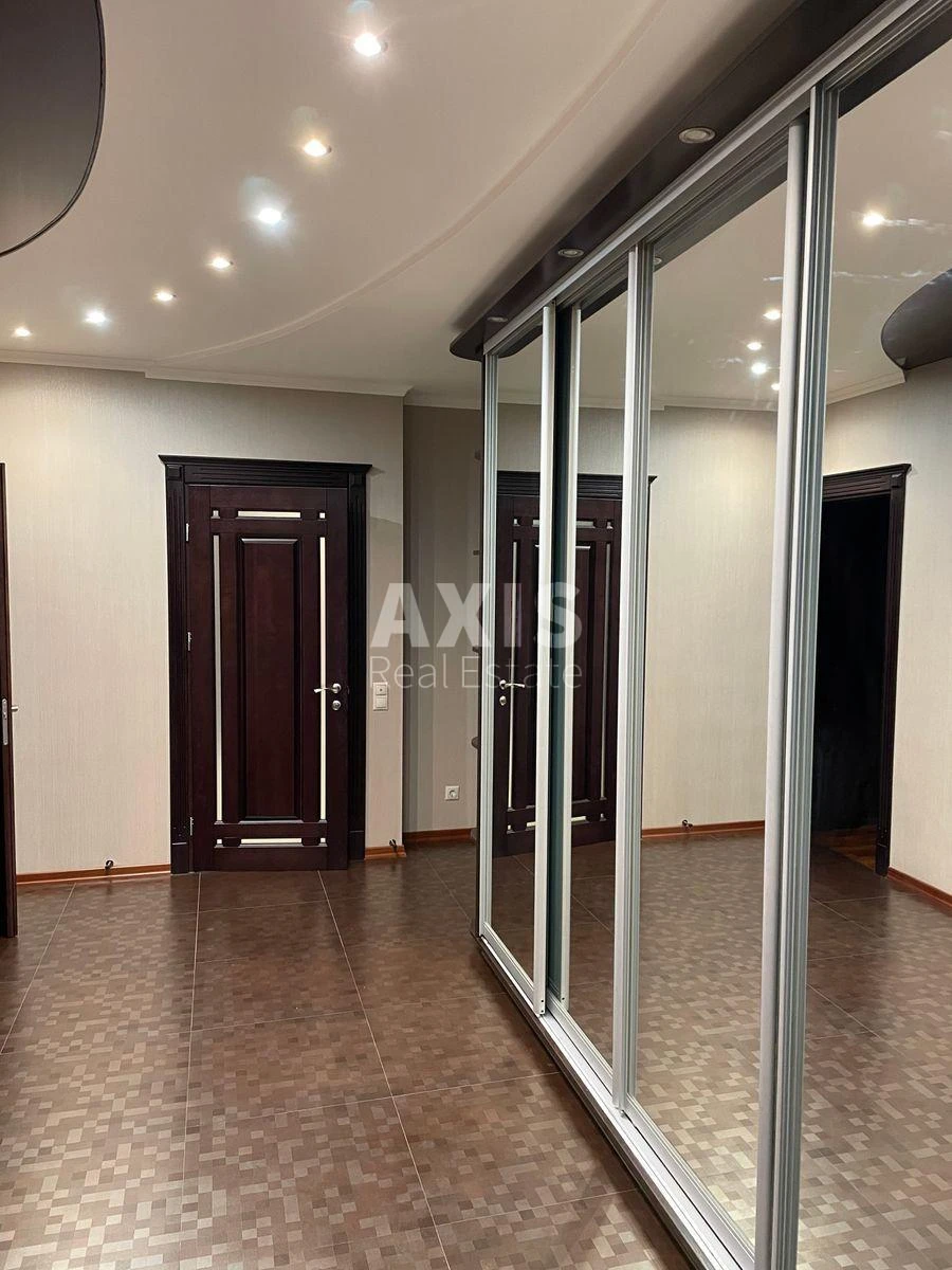3k apartment vul. Saljutna one B440869