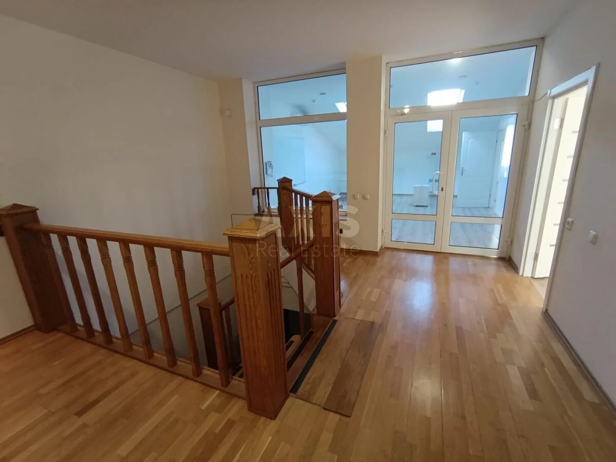 Office vul. Gorodec'kogo Arhitektora 10/1, 340m26996110