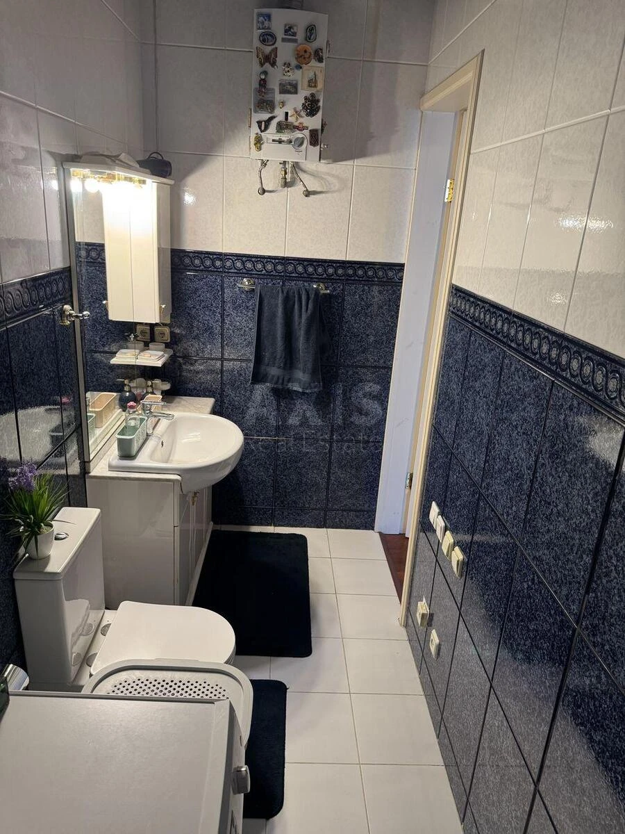 3k apartment vul. Pochajnyns'ka 237009815
