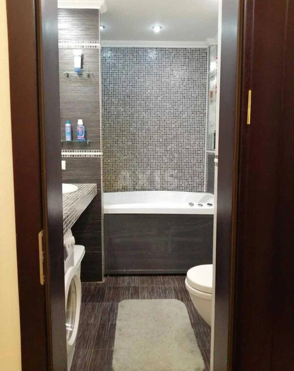 4k apartment vul. Osinnja 337133019