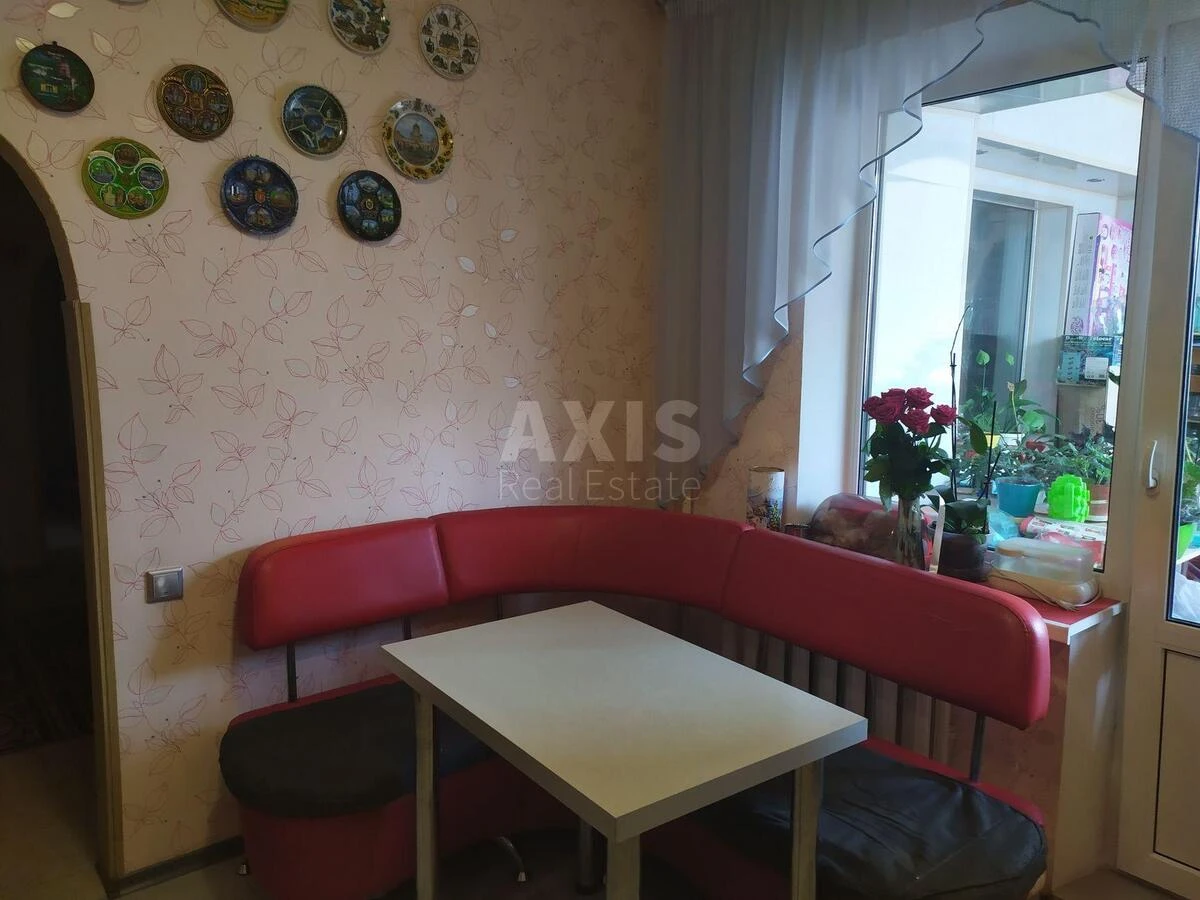 4к квартира ул. Елены Пчилки 2Б699370