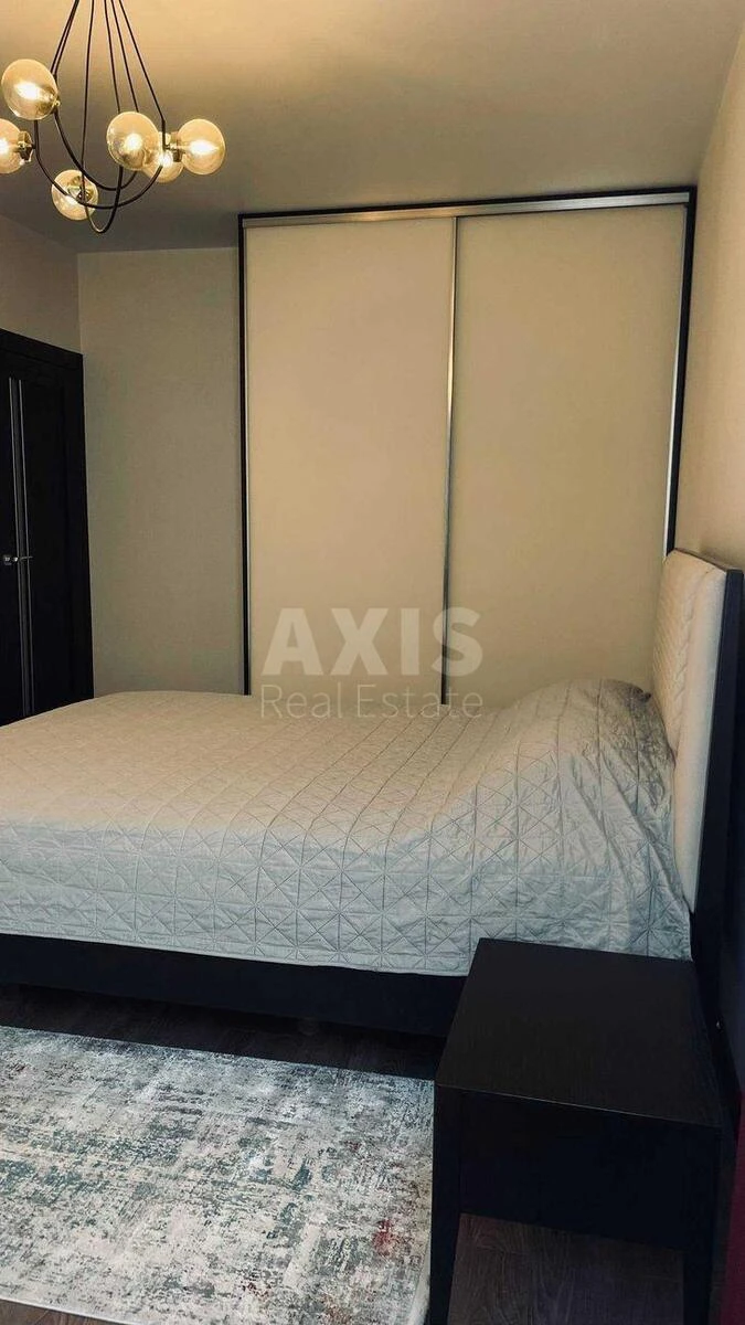 3k apartment vul. Sverstjuka Jevgena 6В7067512