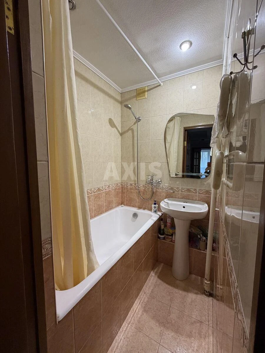 2к квартира ул. Милютенко 9718955