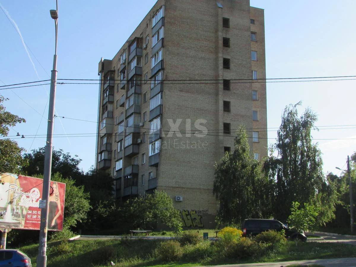 Trade object pr-t Lobanovs'kogo 96, 1057m2704076