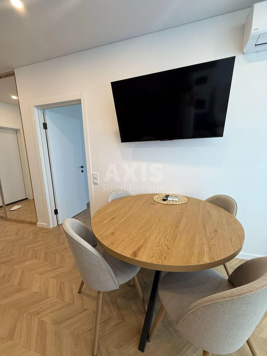 1k apartment pr-t Berestejskij 11Б690002