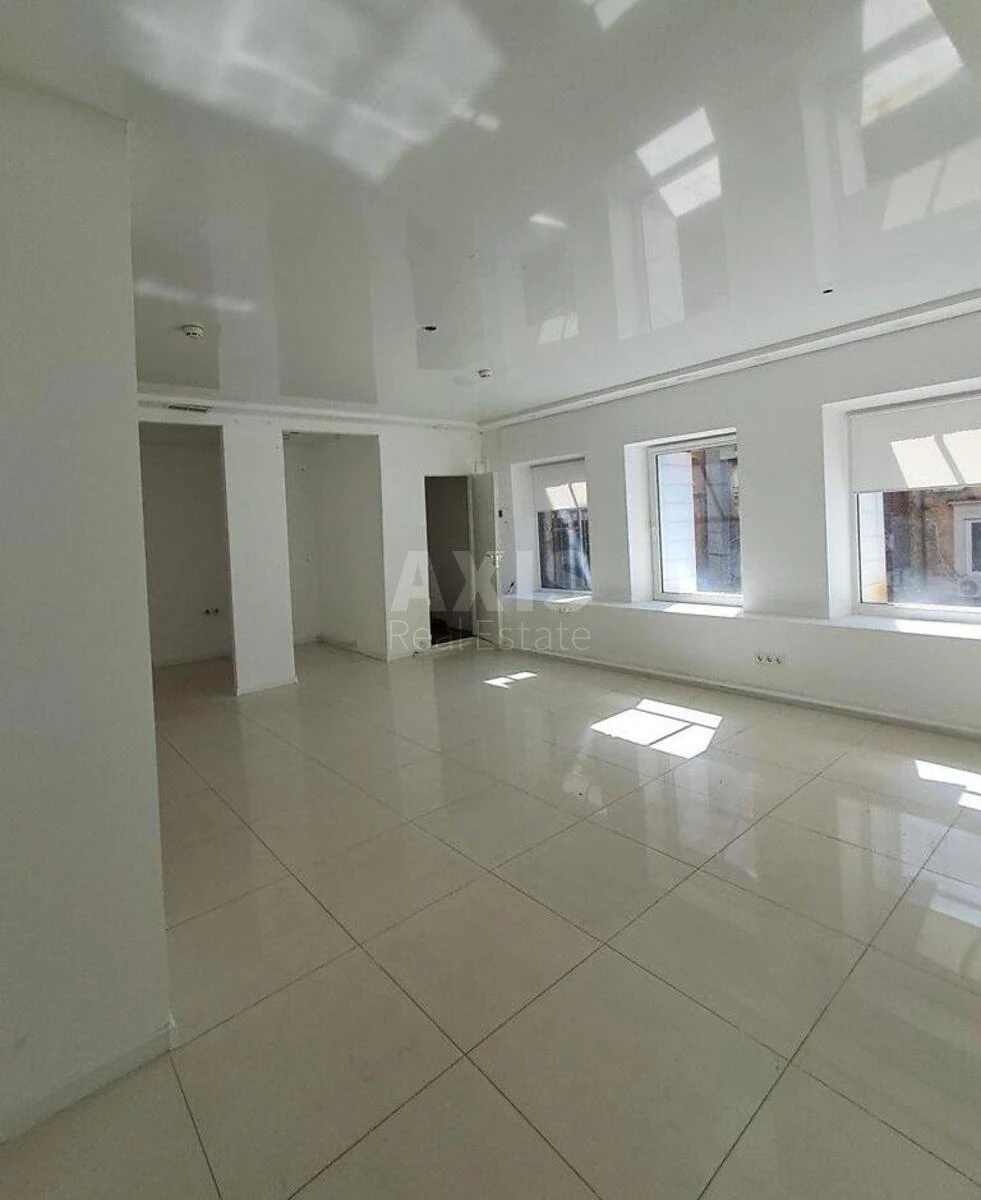Office vul. Hreshhatyk 46А, 60m270916