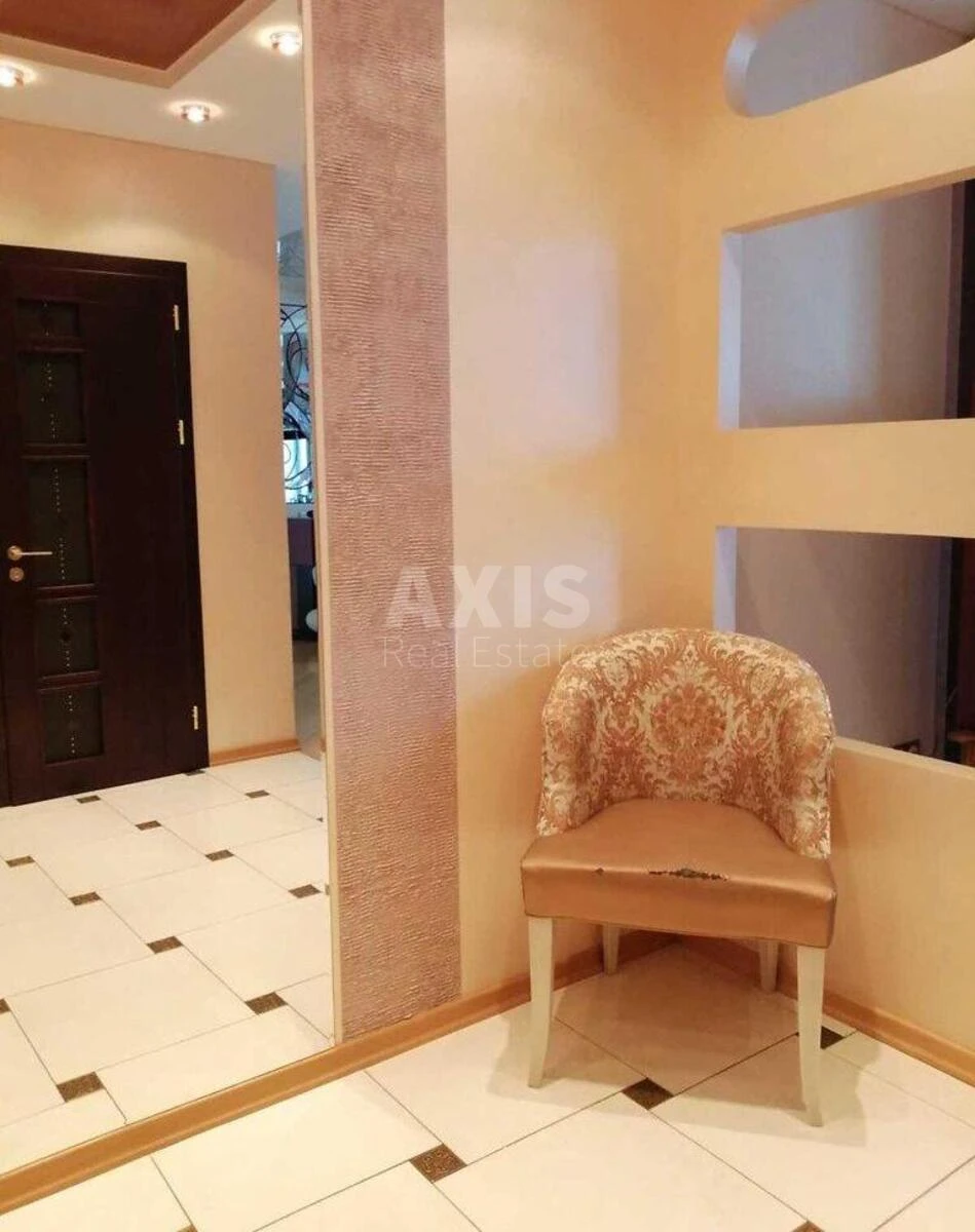 4k apartment vul. Osinnja 337133021