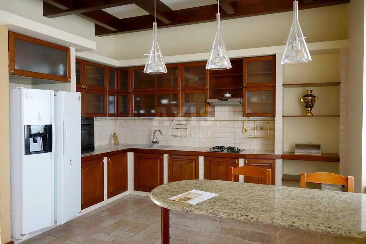 2k apartment vul. Shovkovychna 32/34694643
