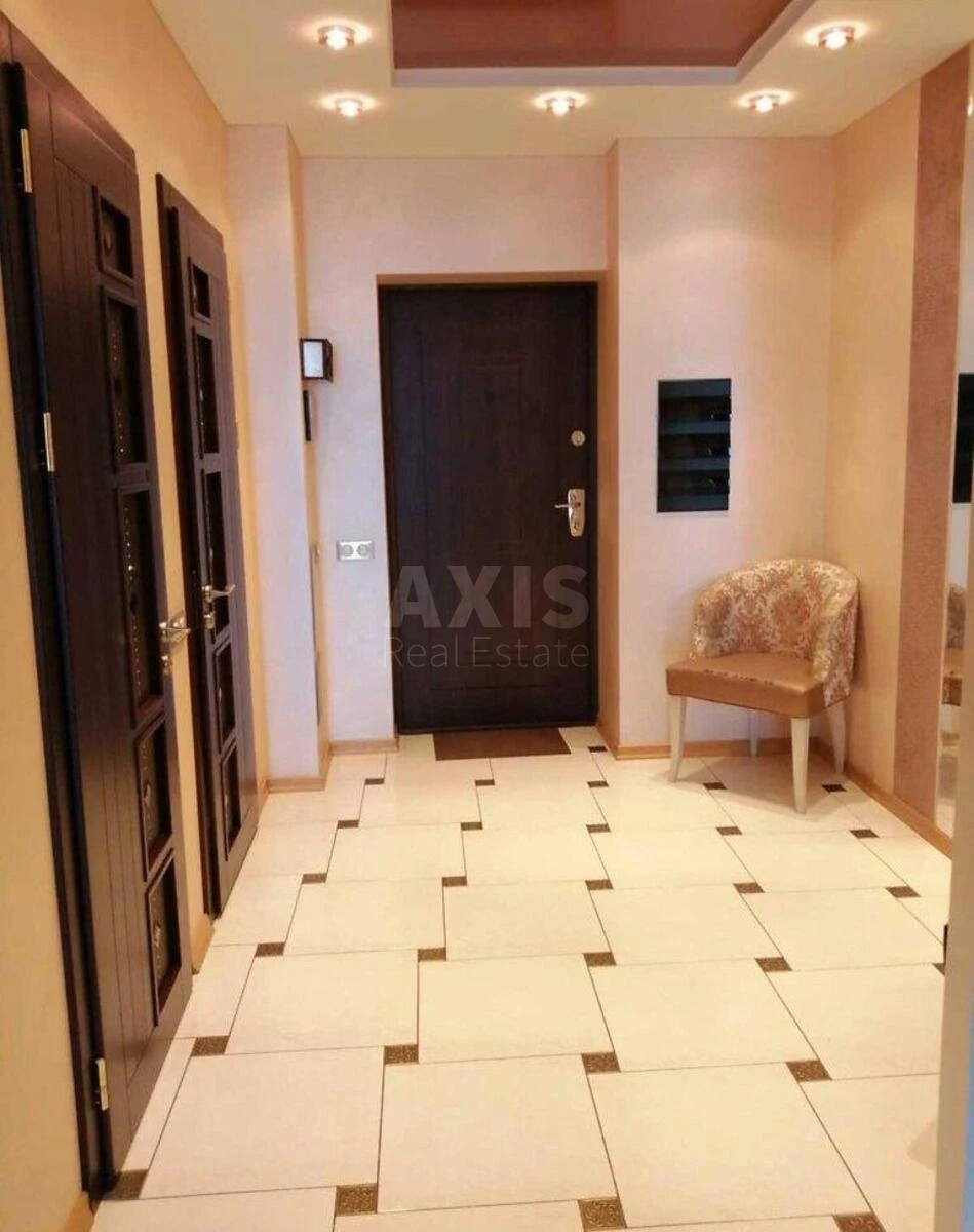 4k apartment vul. Osinnja 337133022