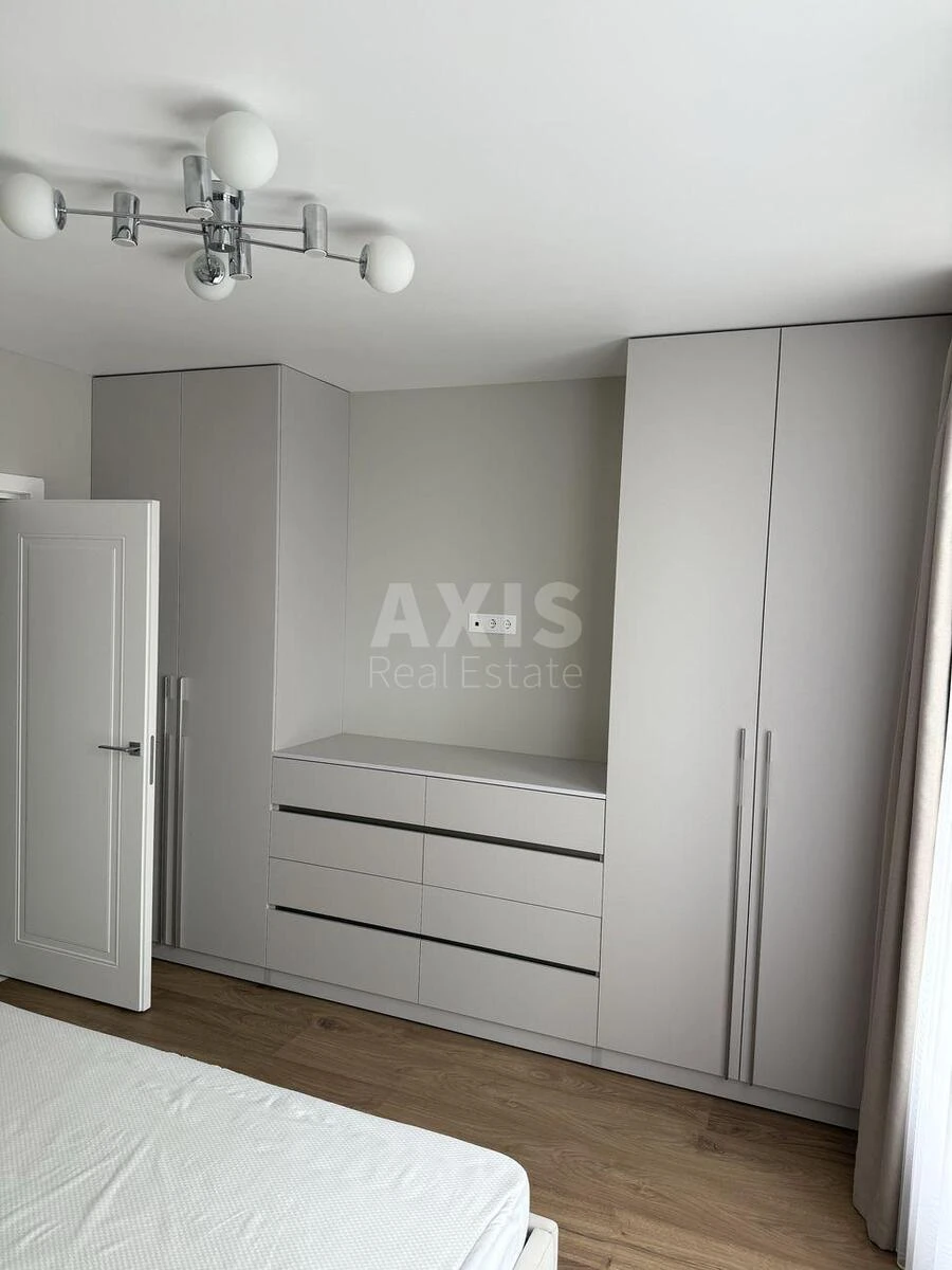 2k apartment pr-t Berestejskij 67713183