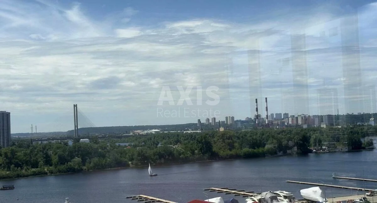 4к квартира ул. Причальная 11684648