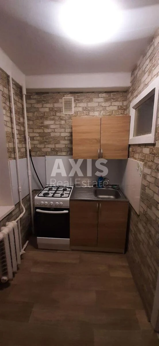 1k apartment pr-t Dmytra Pavlychka Three B70949